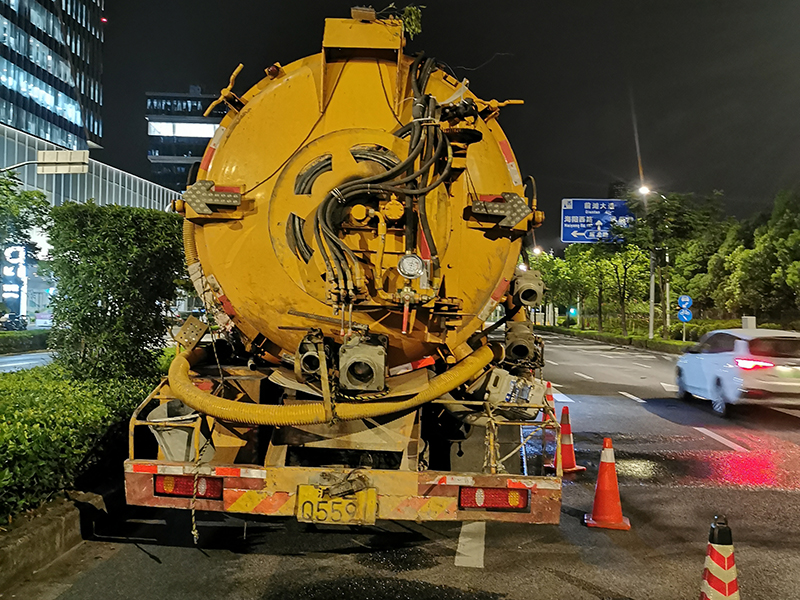 设备展示-下水道疏通,潜水作业,清洗,化粪池,污水池,工业废污环保处置,